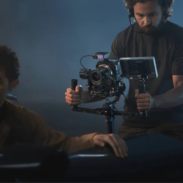 DJI RS 4 Pro Combo - Image 2